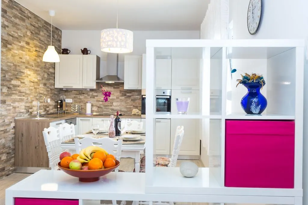 Apartment Perunika Zadar