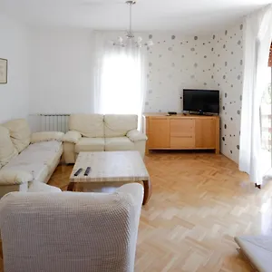 apartment-verko.primorje-gorskikotar.com/